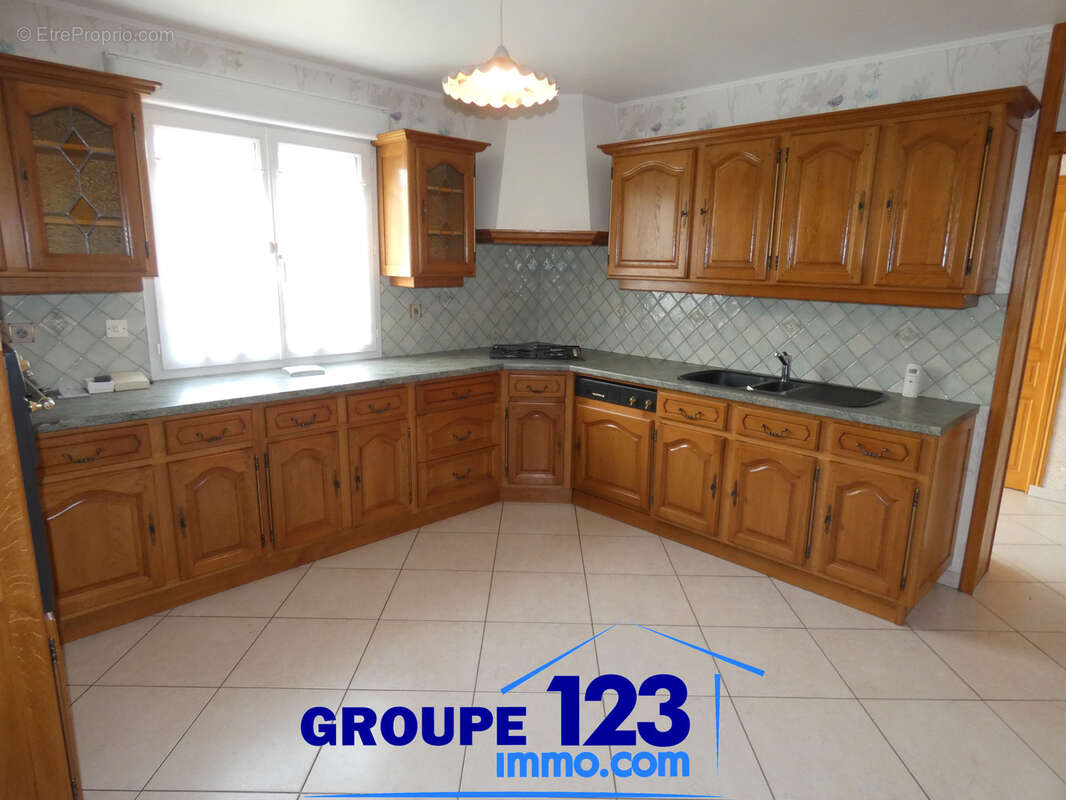Maison à ARCES-DILO