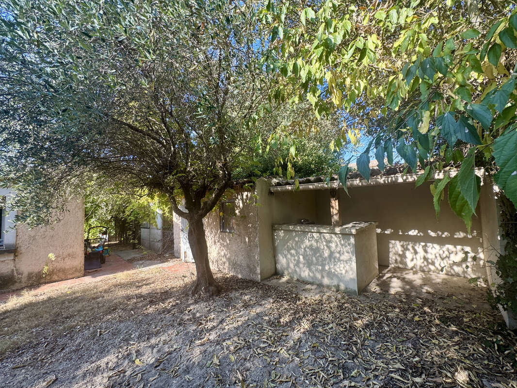 Maison à GALLARGUES-LE-MONTUEUX