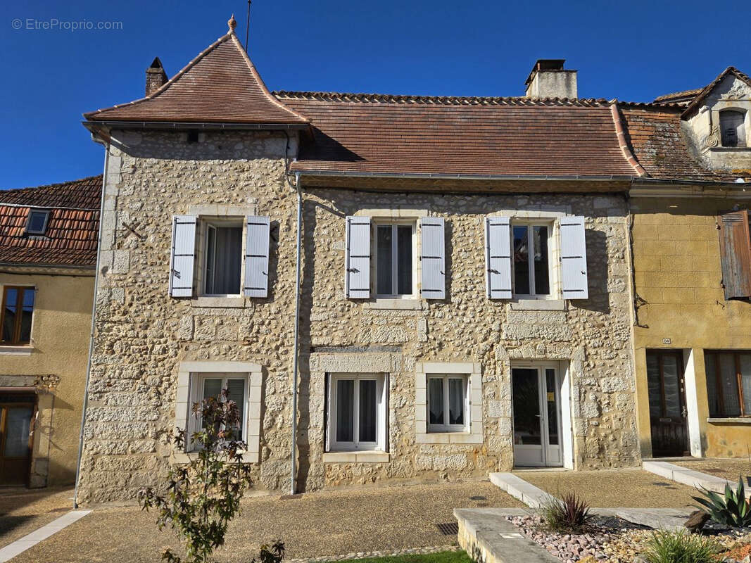 Maison à VILLAMBLARD