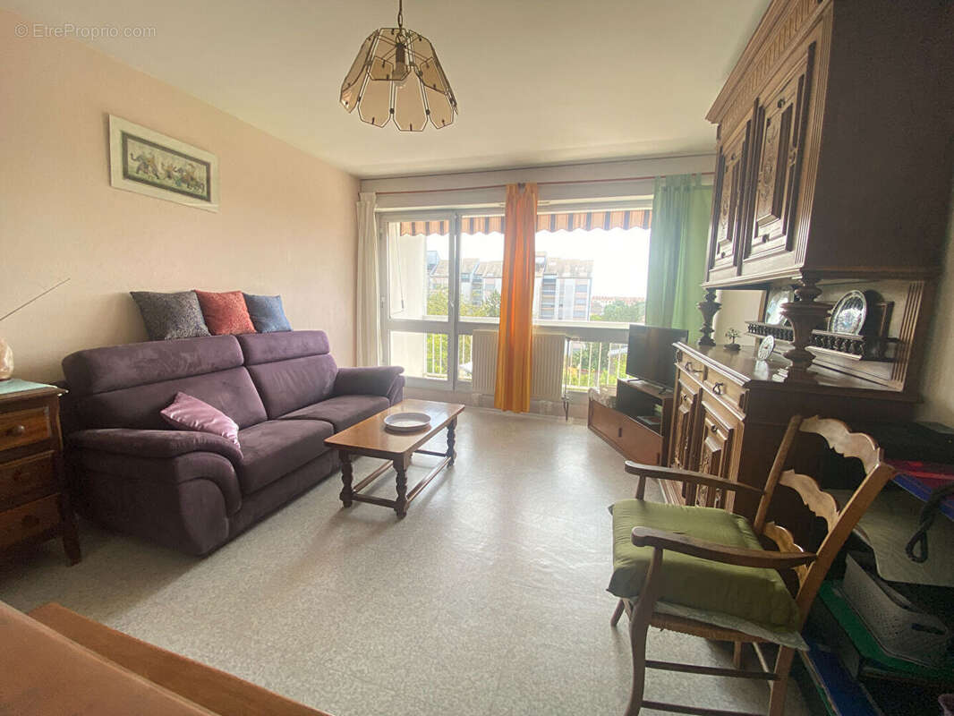 Appartement Dijon 4 pièce(s) 77m2 + loggias + 2 caves +place de parking - photo 2