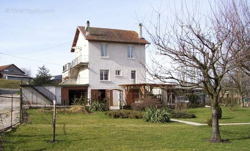 Maison à LES ABRETS