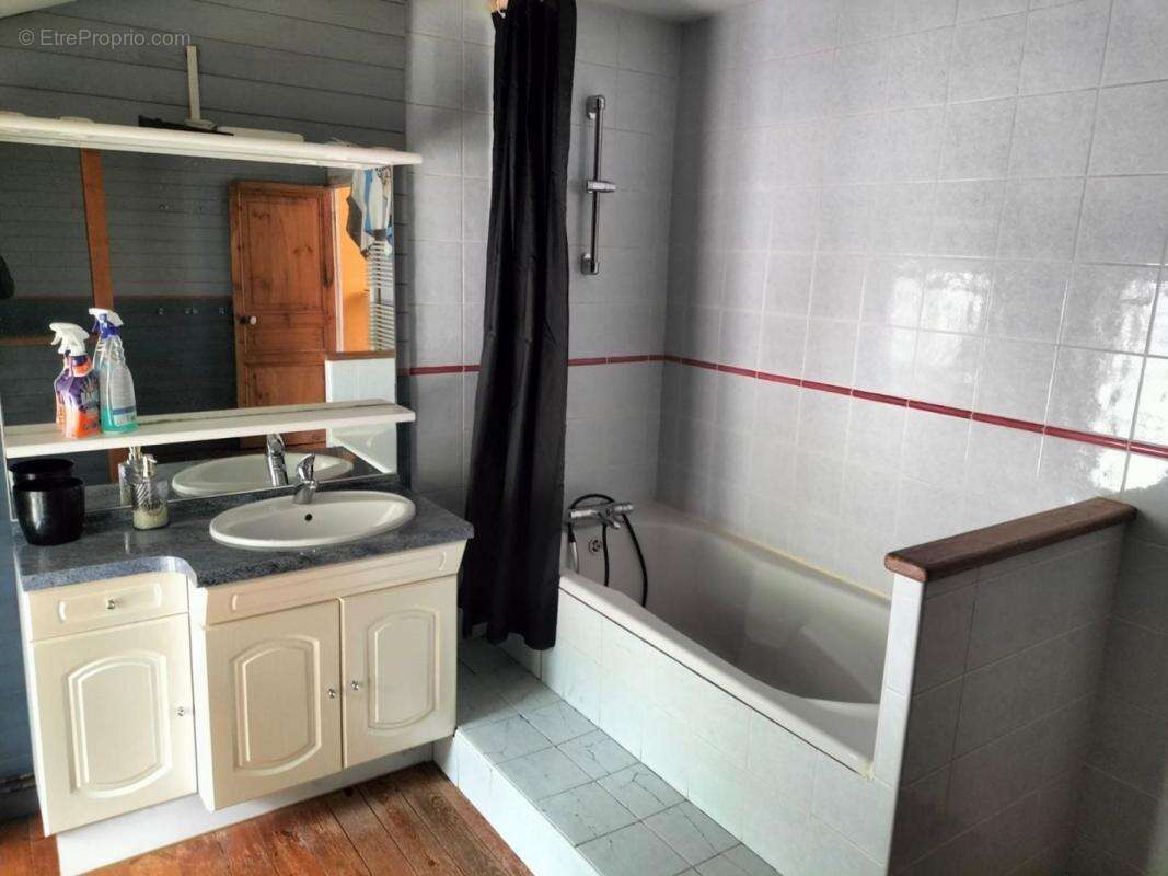 Appartement à BLESLE