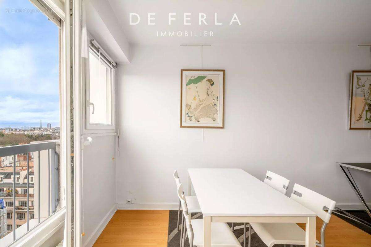 Appartement à PARIS-14E