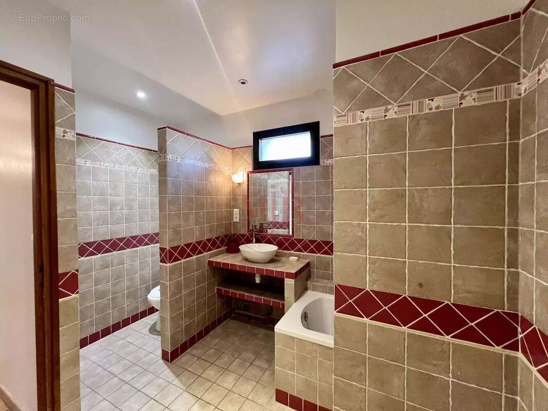 Appartement à EYRAGUES