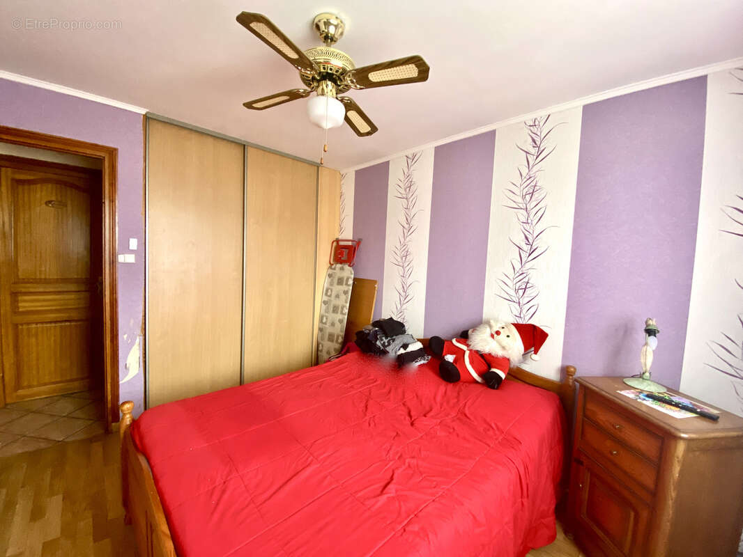 Maison à AULNOYE-AYMERIES