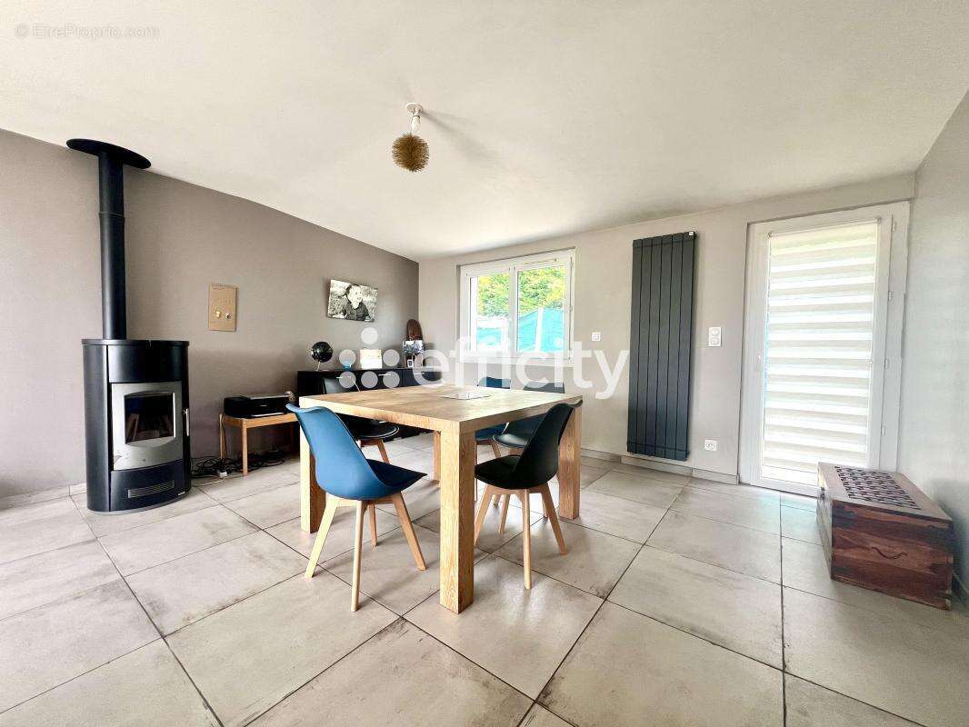 Maison à SAINTE-HELENE