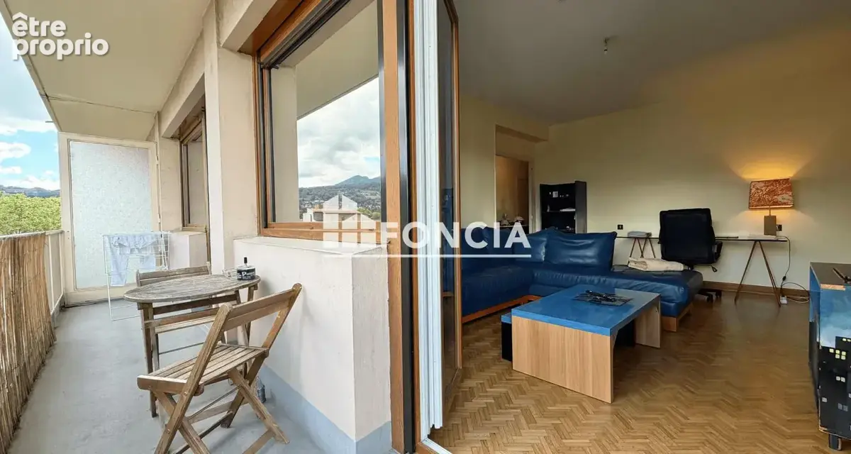 LA ROCHE-SUR-FORON CENTRE : Appartement T2 + garage + cave - photo 4