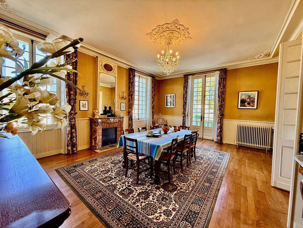 Maison à VOEUIL-ET-GIGET