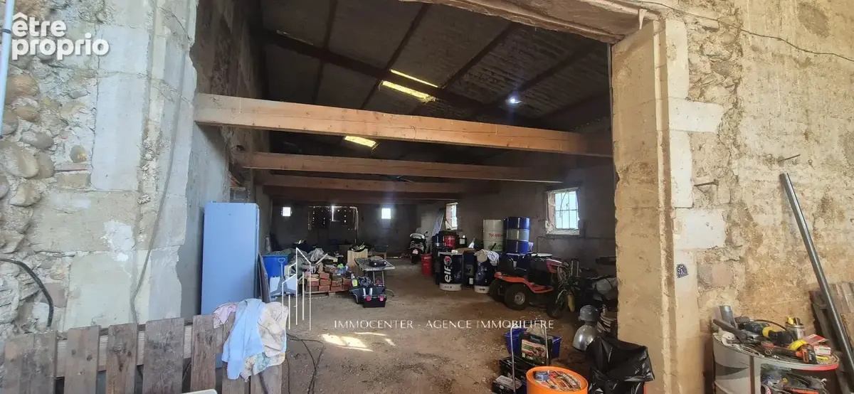 Ferme de caractère à rénover 400 m2 sur 2 850 m2 de terrain. IMMOCENTER BOURG DE PEAGE - photo 16