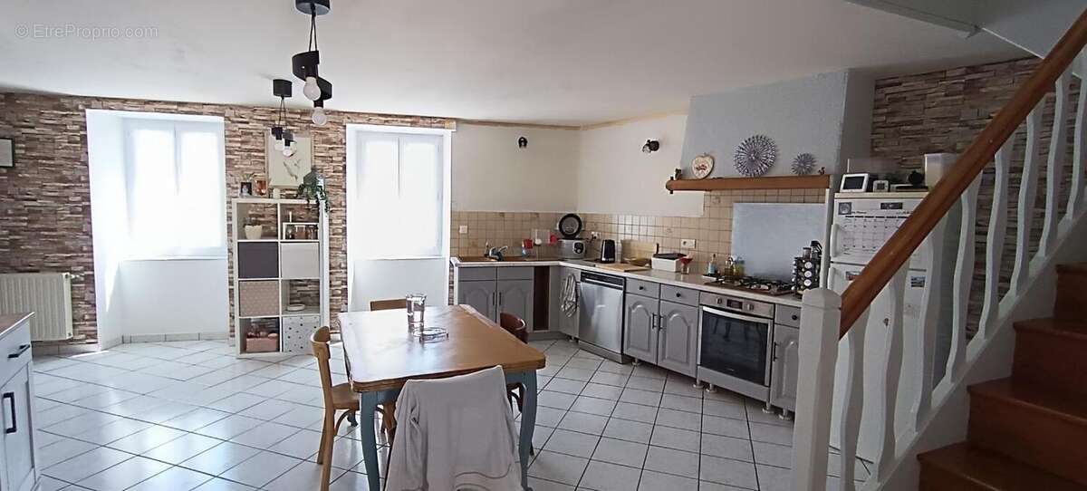 Maison à vendre 5 pièces ISSOIRE (63) - photo 8