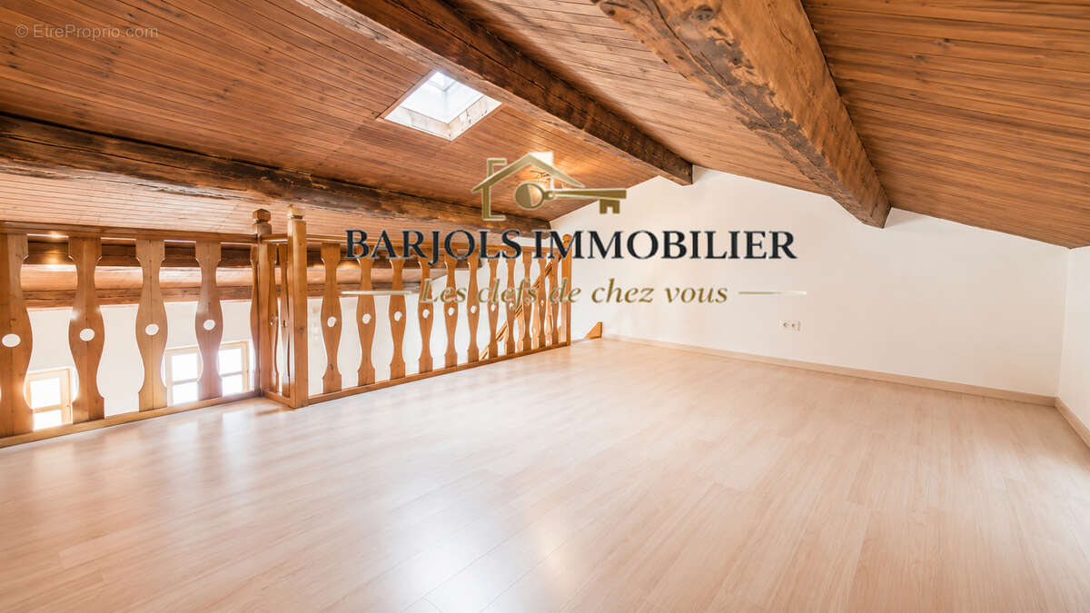 Appartement à BARJOLS