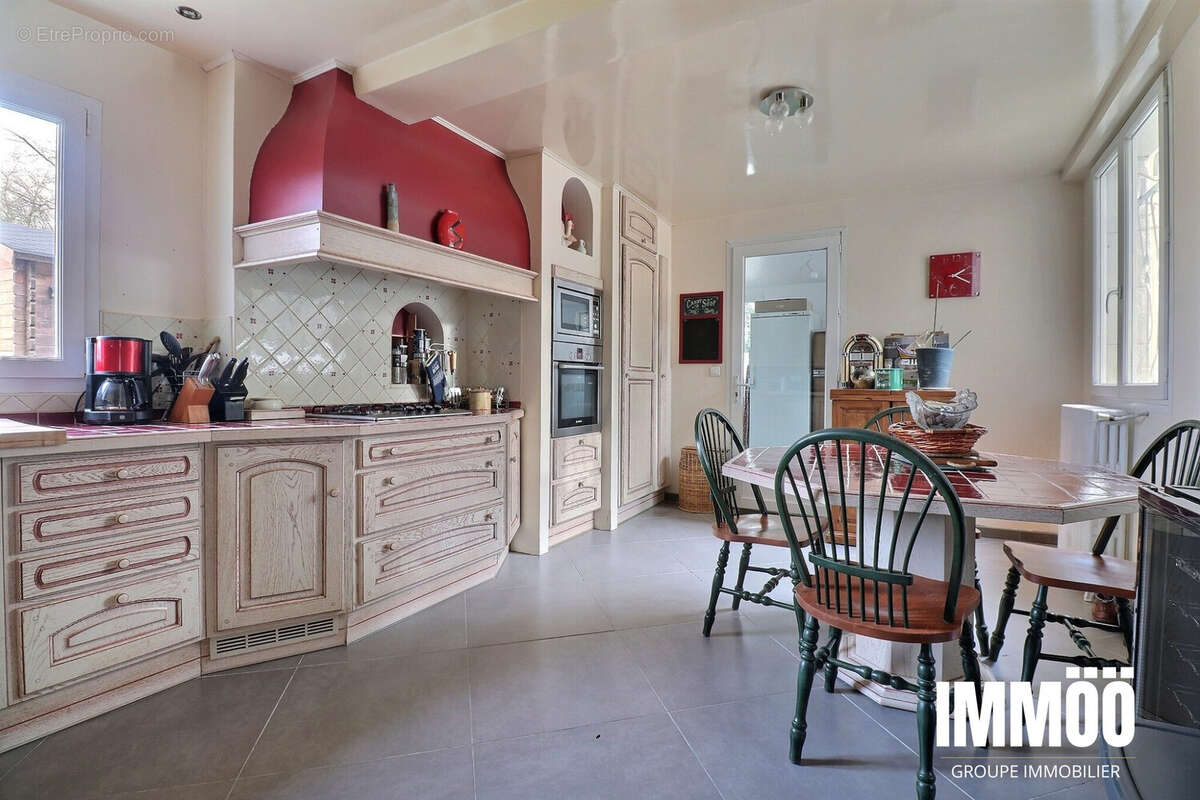 Maison à LA VAUPALIERE