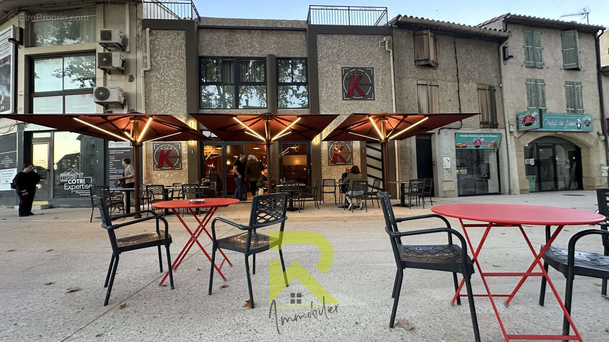 Bar Pub licence IV et ses 2 appartements - photo 6