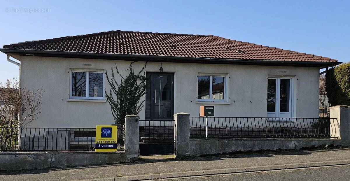 Maison à JOLIVET