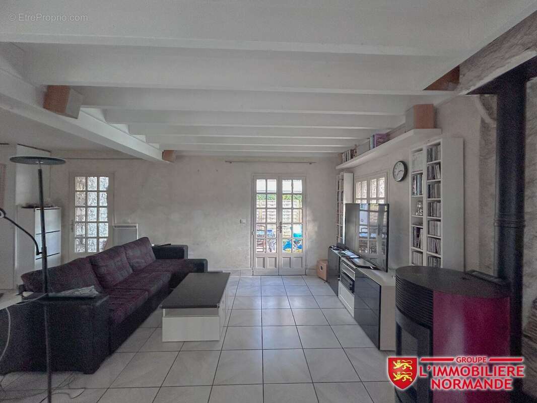 Maison en pierre 84m² avec piscine et véranda - photo 5