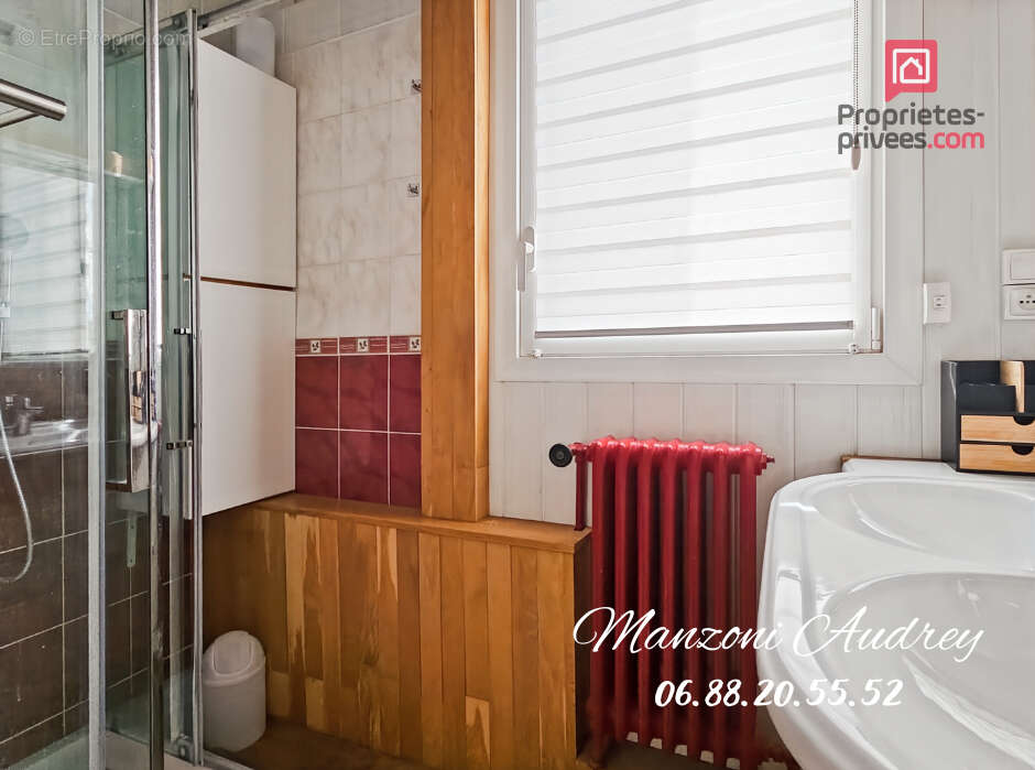 Maison à LA CHAPELLE-SAINT-LUC