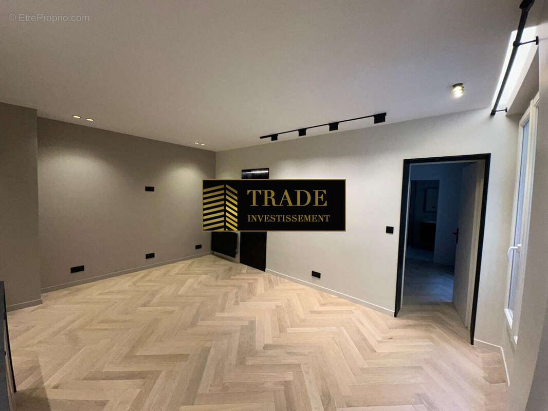 Appartement à PARIS-9E
