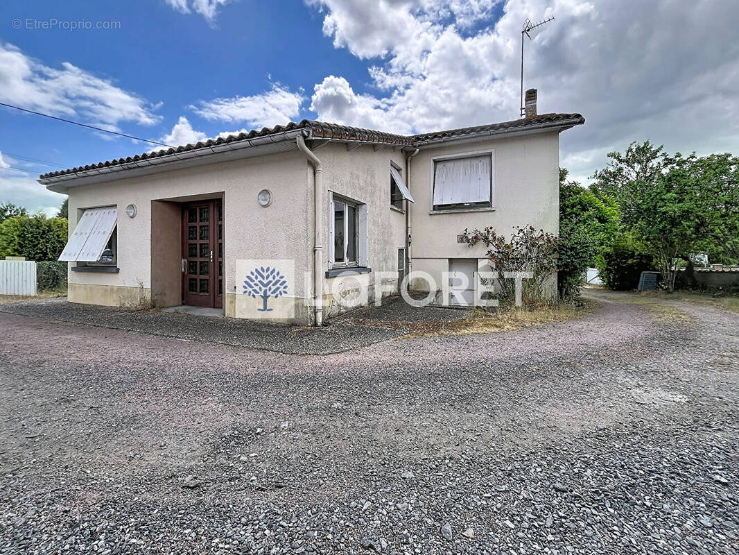 Maison à CHATILLON-SUR-THOUET