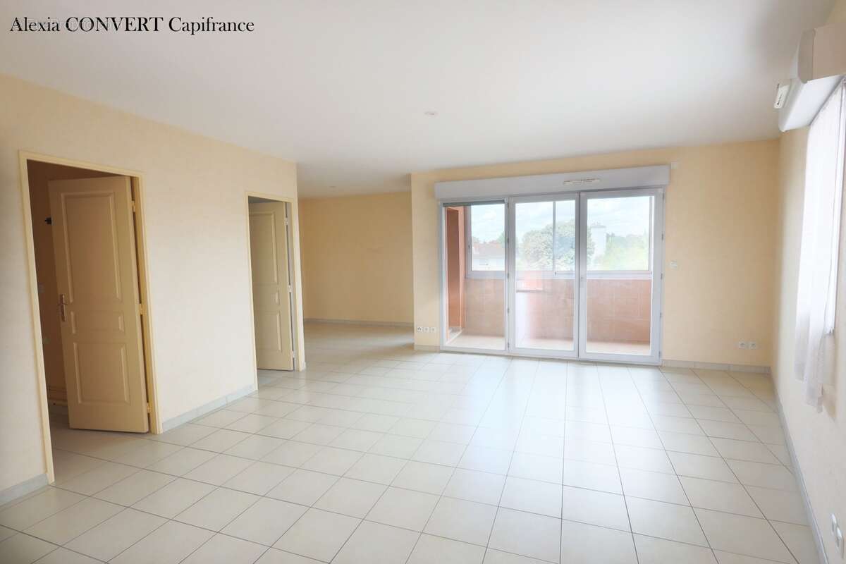 Appartement à vendre 5 pièces garage+ cave + parking BOURG EN BRESSE (01) - photo 6