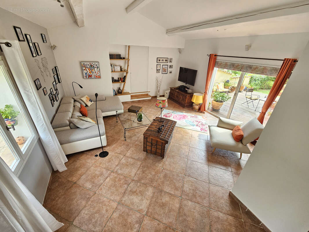 Maison à SAINT-JEANNET