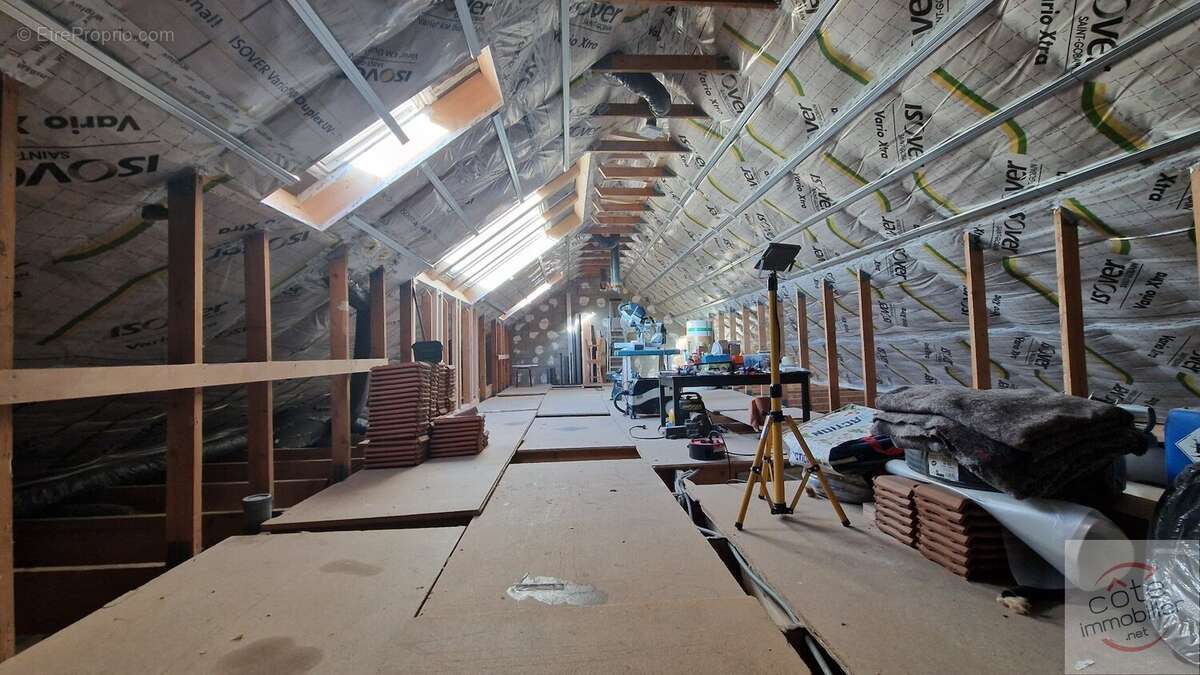 Maison à SAINTE-MESME