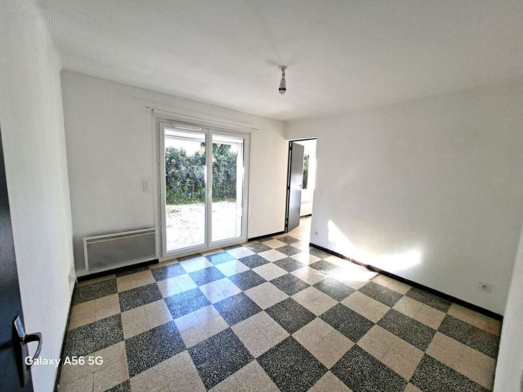 Appartement à LA VALETTE-DU-VAR