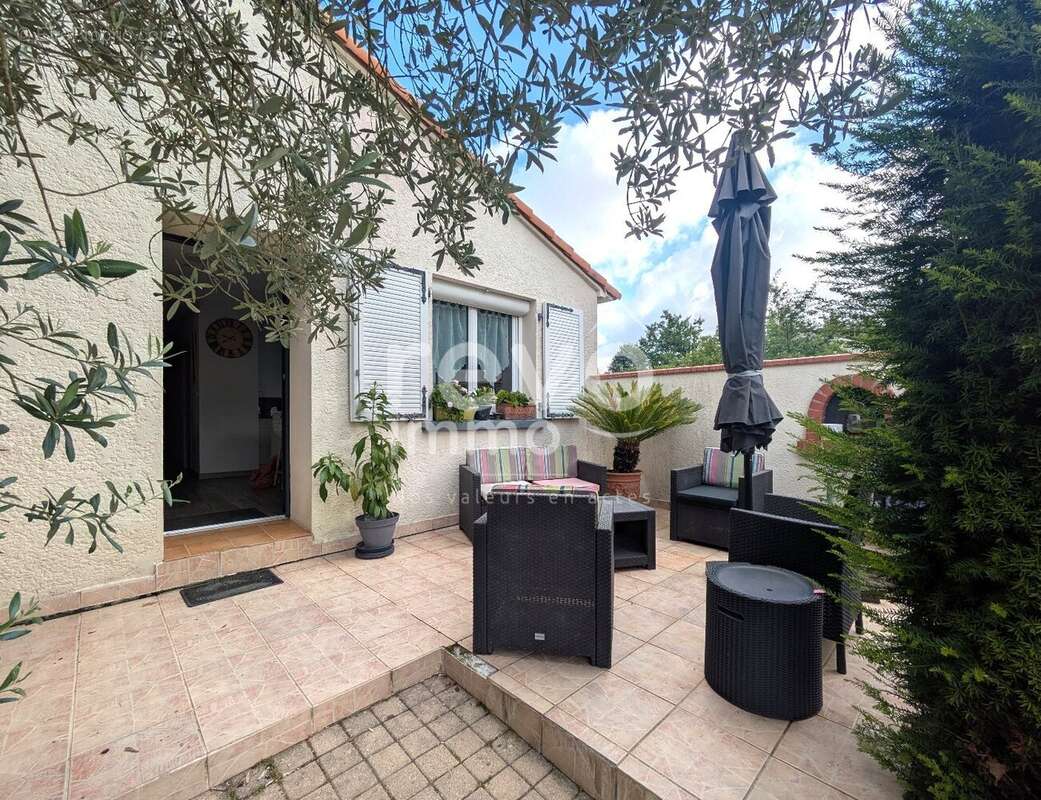 Maison à ROCHESERVIERE