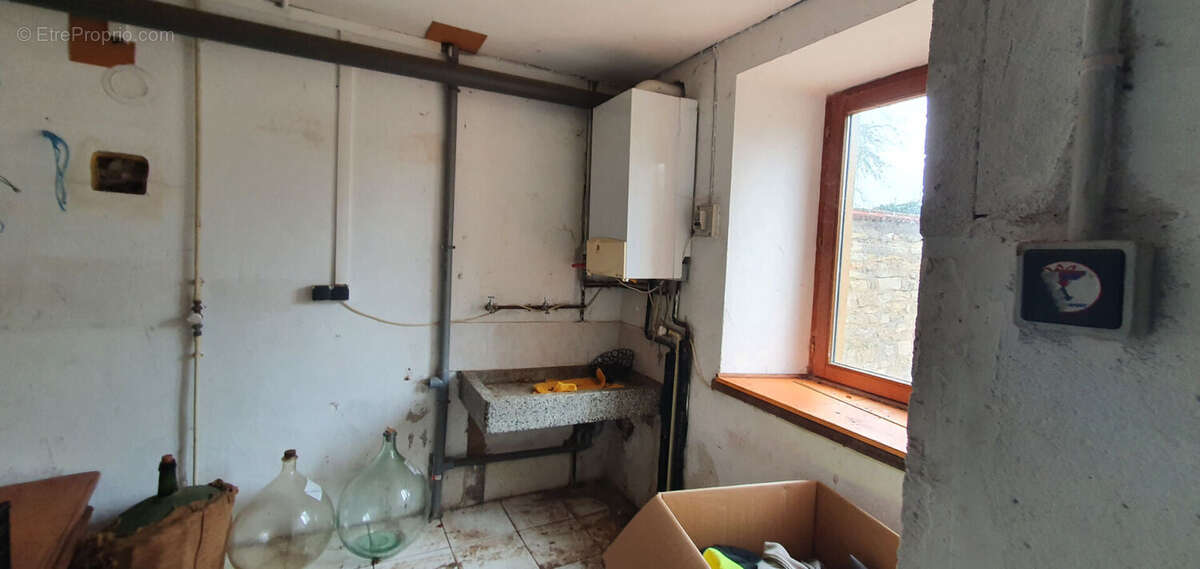 Immeuble Chateau Salins - photo 10
