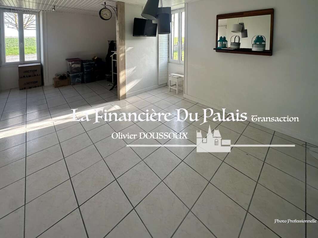 Maison à MESCHERS-SUR-GIRONDE