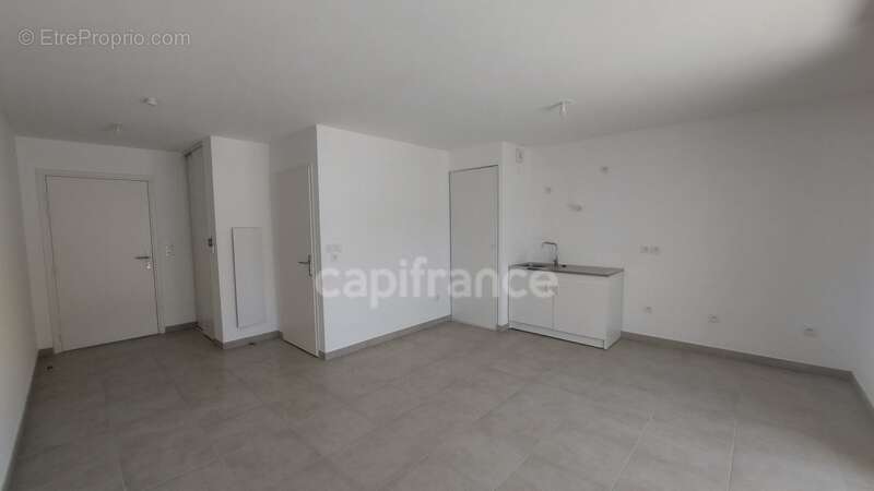Saint-Rémy-de-Provence – Studio en rez de chaussée avec jardin - photo 6