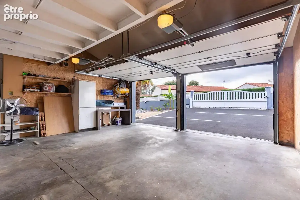 Maison Gorges 6 P . 4 Chs . Bureau . 126.3 M² . Double garages . T 932 M² . Terrasse . Abri jardin - photo 16