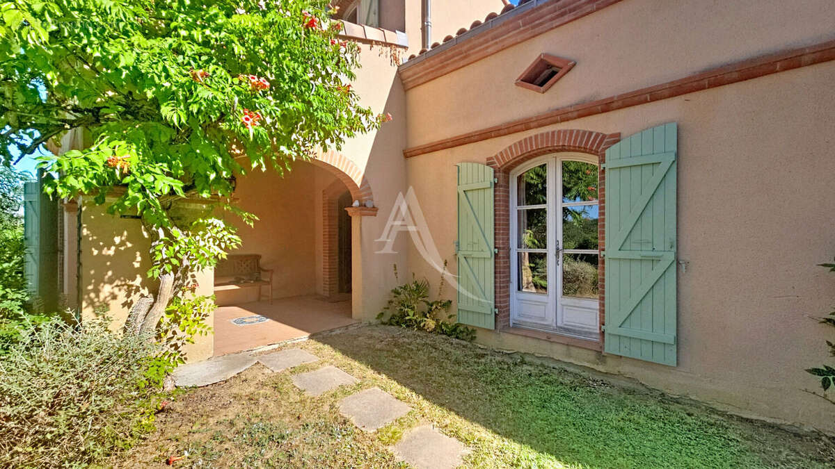 Montastruc la Conseillère, villa T8 avec piscine - photo 5