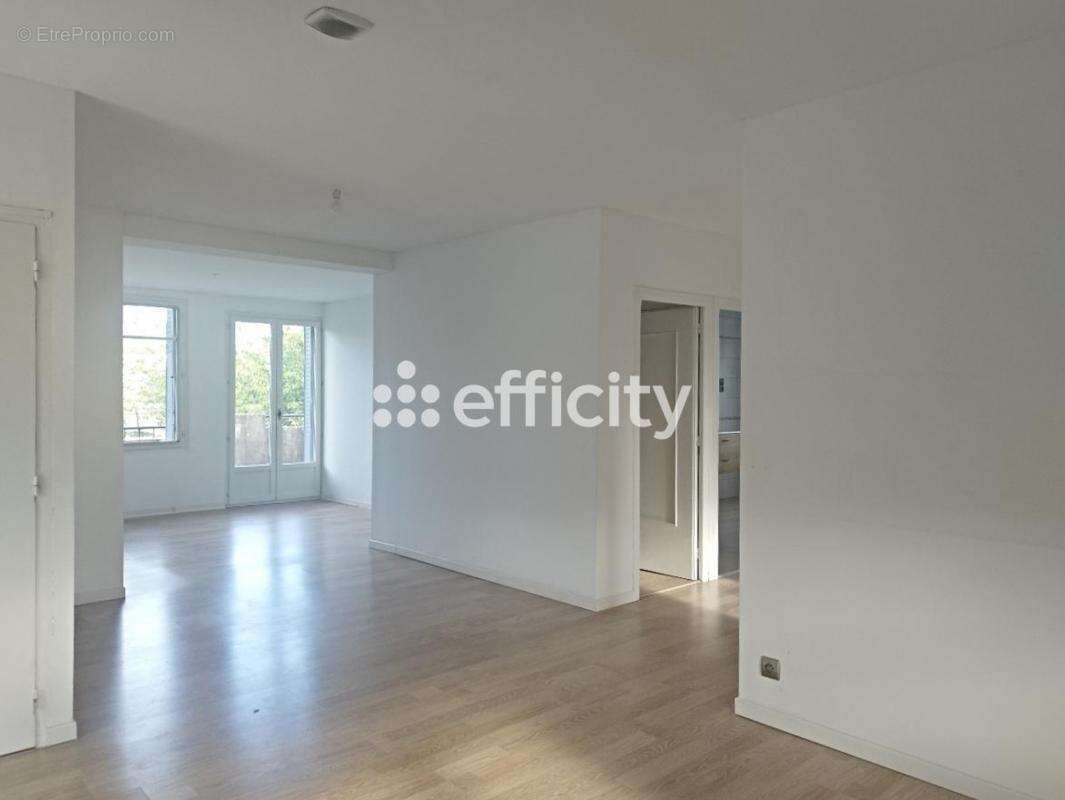 Maison à CHALINDREY