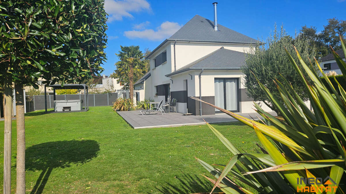 Maison à LA MEZIERE