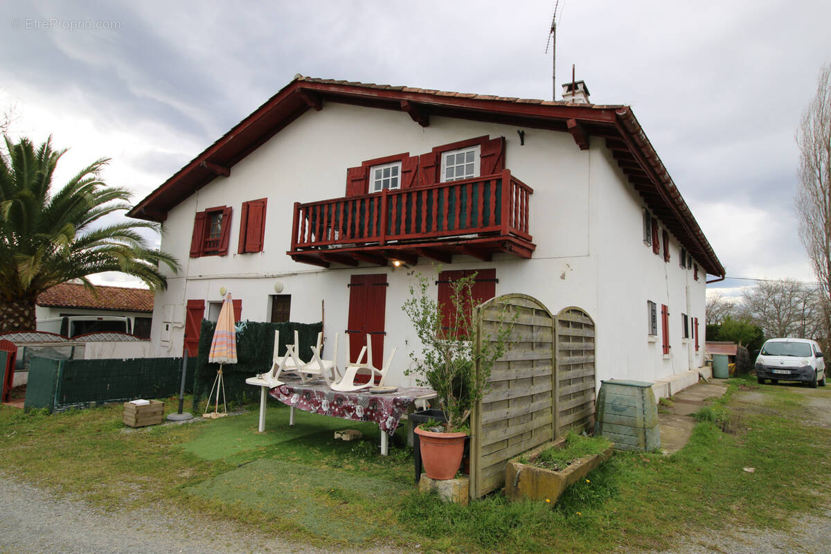 Appartement à SAINT-PEE-SUR-NIVELLE