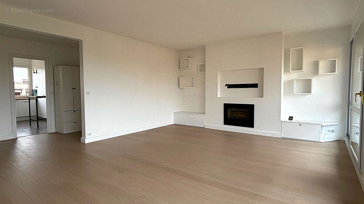 Résidence la Gaillarderie - Appartement 5 pièces dernier étage - photo 2