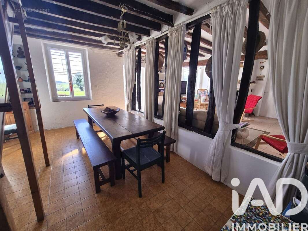 Maison 184 m² à Valennes  - photo 3