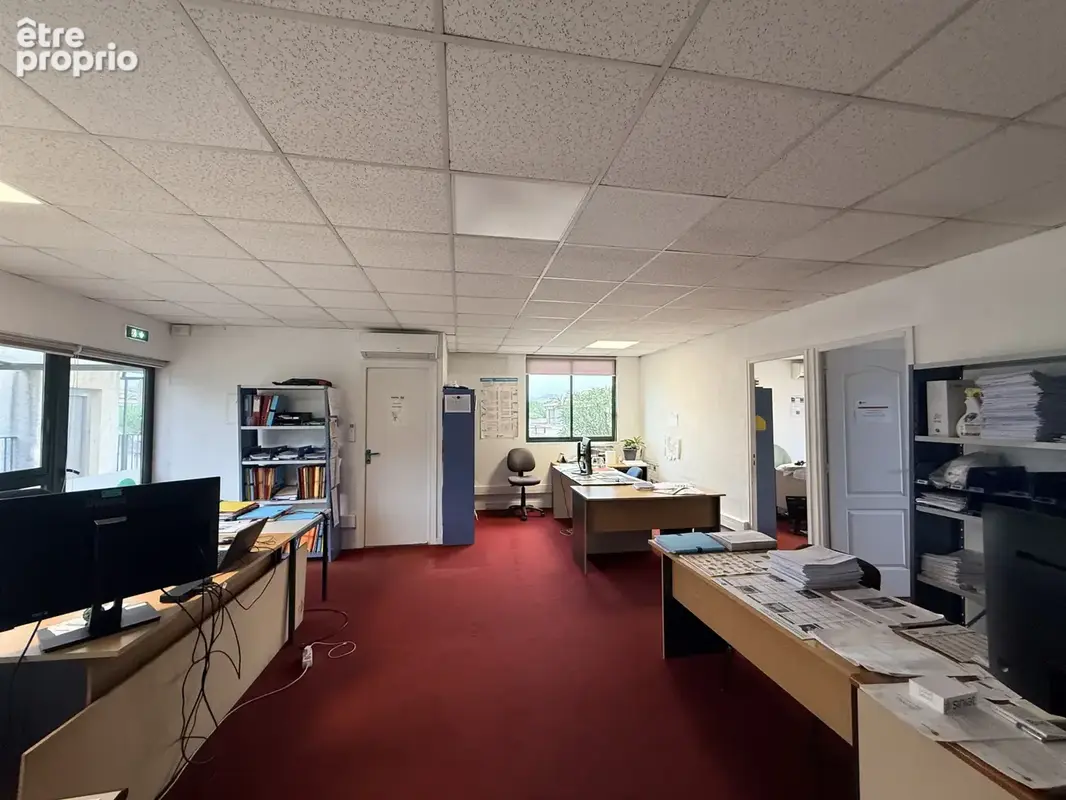 Bureaux 80 m2 à Puget sur Argens - photo 1
