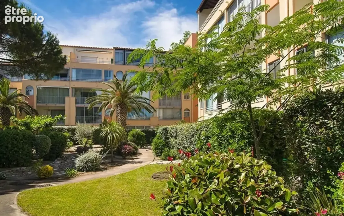 Appartement meublé avec cabine fermée – loggia 10m² – piscine & parking – le cap d'agde - photo 2