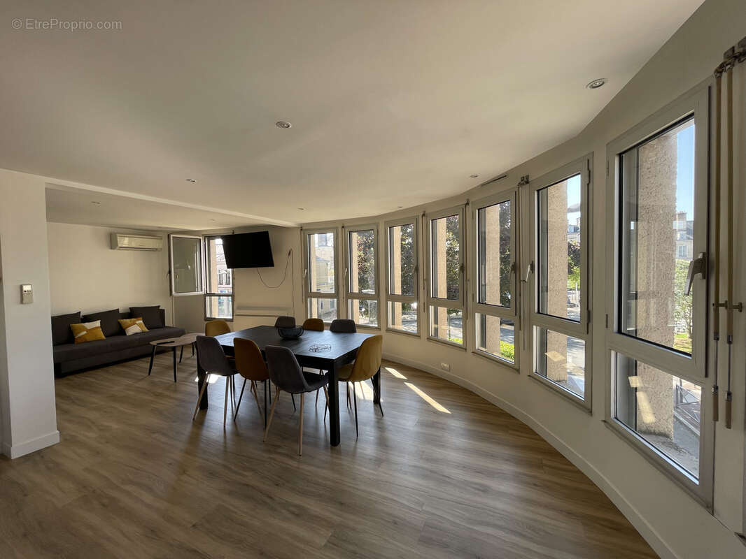 Appartement à SABLE-SUR-SARTHE