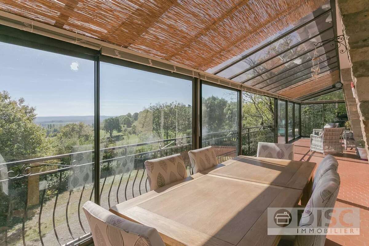 Maison à PUYLAROQUE