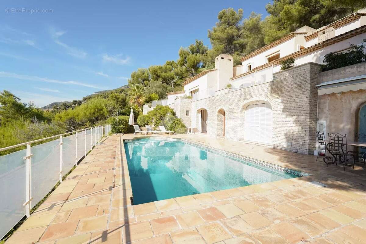 Maison à ROQUEBRUNE-CAP-MARTIN