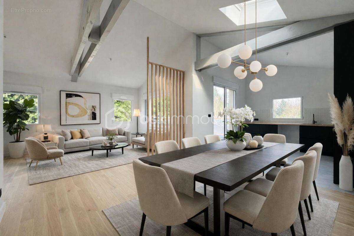 Maison à CHAMPAGNE-AU-MONT-D'OR