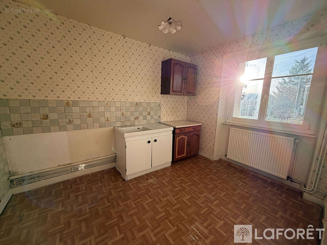 Maison Allanche 4 pièce(s) 101 m2 - photo 11