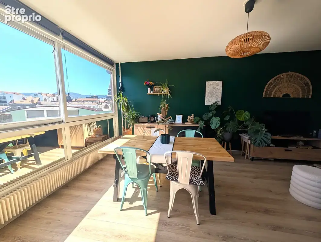 Appartement t3 traversant / balcon / ascenseur / cave / parking privatif en sous-sol / clermont-ferrand - photo 2