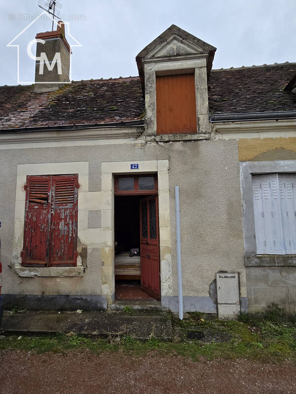 Maison à MEZIERES-EN-BRENNE