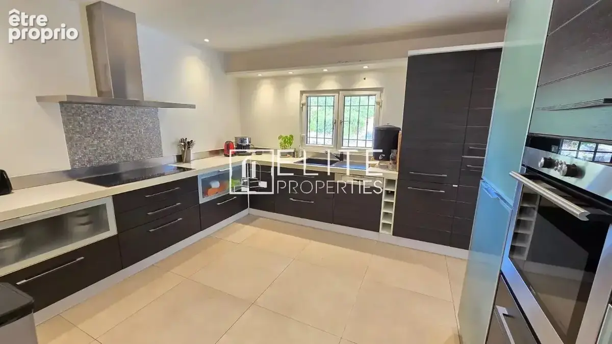 Maison 7 pièces de 203 m² + piscine – peymeinade - photo 5