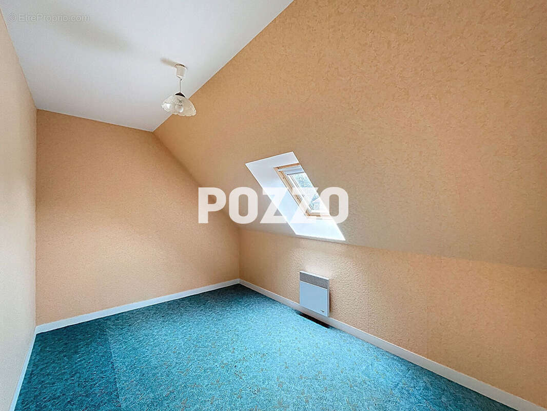 Maison à SAINT-SEVER-CALVADOS