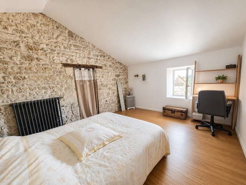 Maison à BORDS