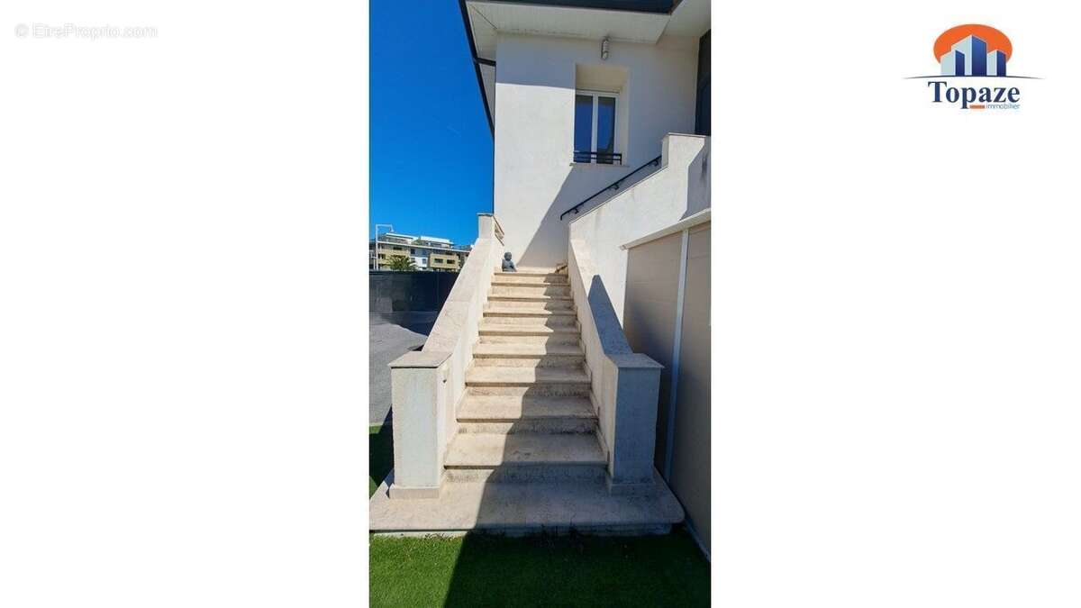 Appartement à FREJUS